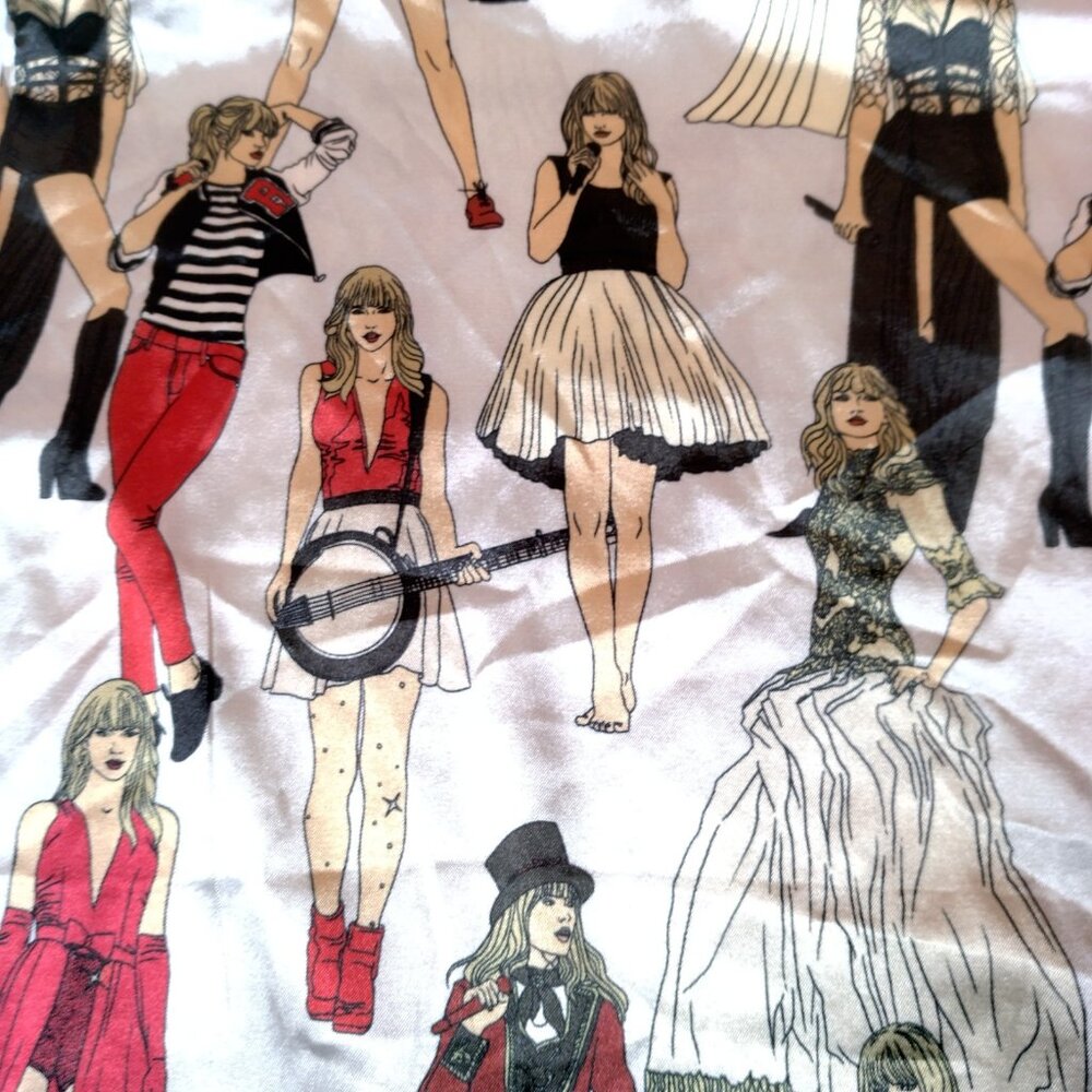 Taylor Swift Pajama Top Shirt Women Large Satin Long Sleeve Red Era Swiftie - Picture 3 of 16